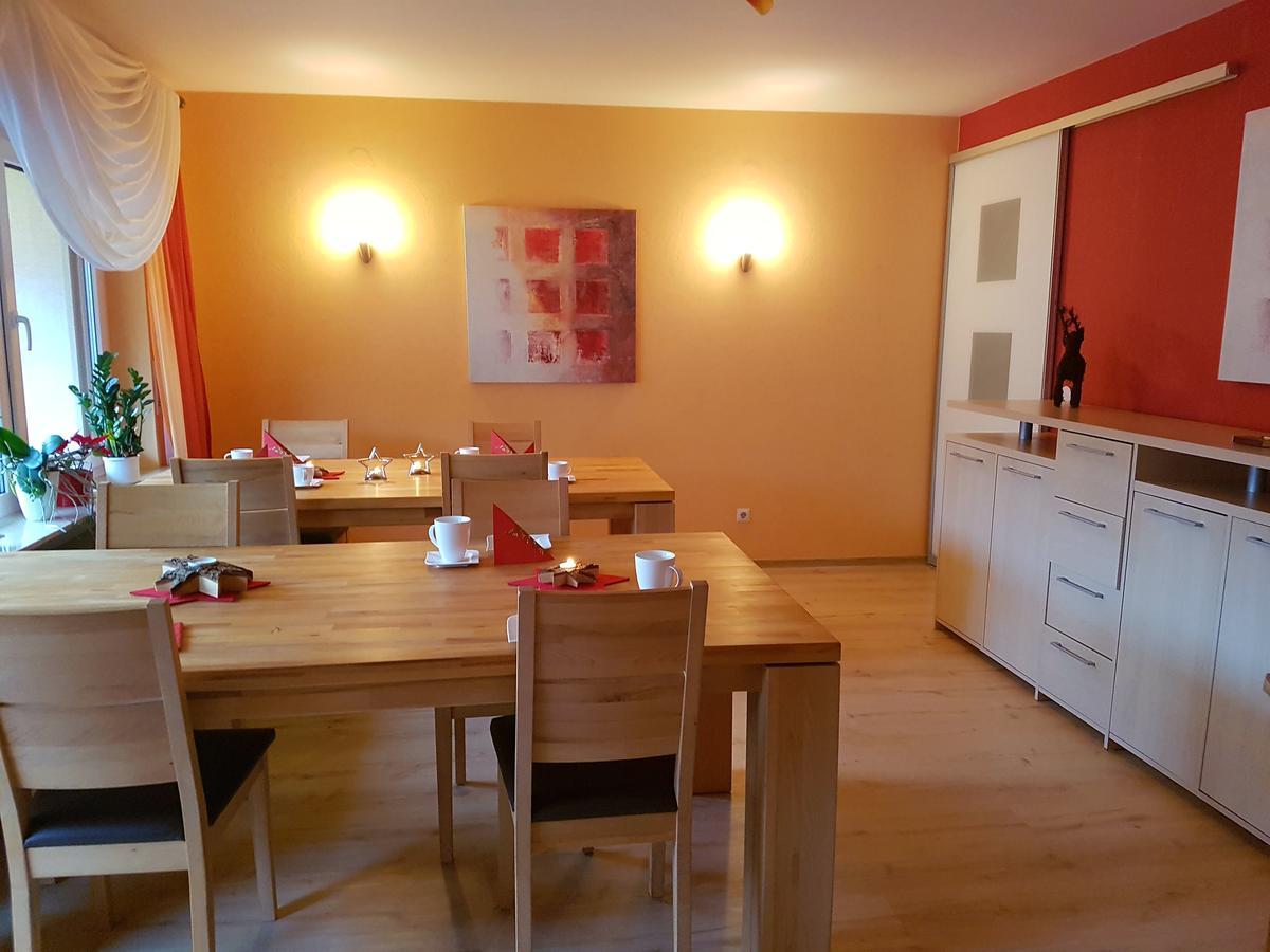 Haus Am Kastanienwald Hotel Dorrenbach Bagian luar foto